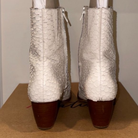 Matisse Caty Ankle Boot - Picture 6 of 14